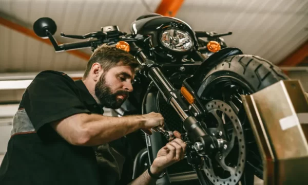 motorcycle mechanic course