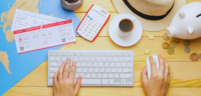 Travel Agents Make Money