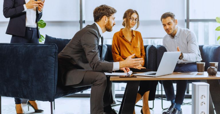 Customer Service Advisor