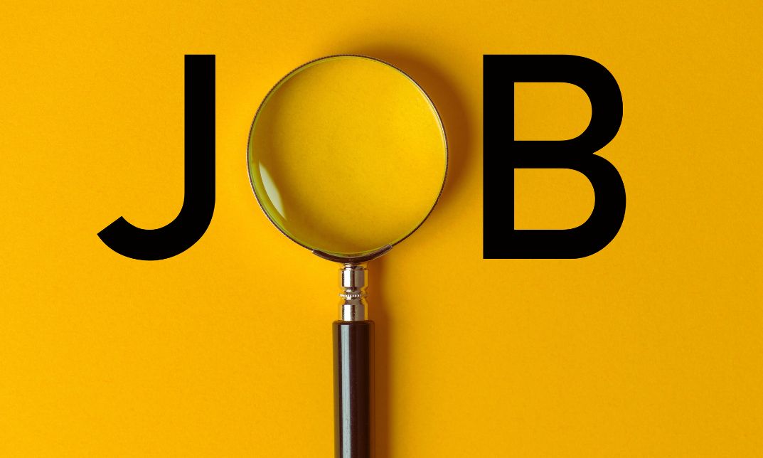 jobs that pay 100k a year without a degree uk