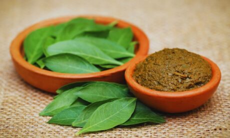 How long does natural henna paste last on skin