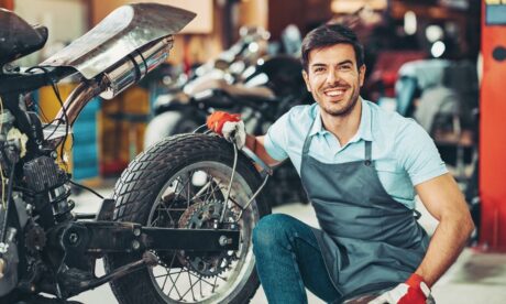 how to become a motorcycle mechanic